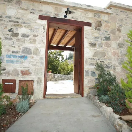 Villa Areti Courtyard *