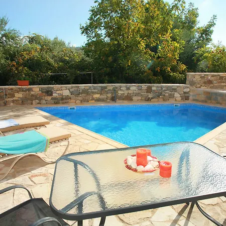 Villa Areti Courtyard Episkopi (Paphos)
