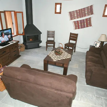 Areti Courtyard Villa *